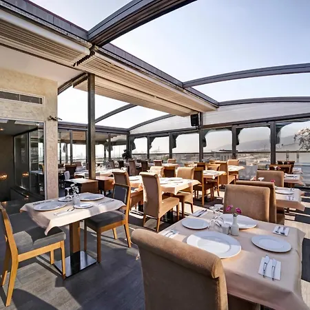 Stargate Hotel&spa 2*