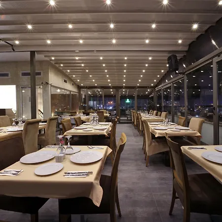 Stargate Hotel&spa 2*